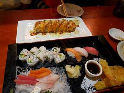 Moon Thai & Japanese, Cutler Bay