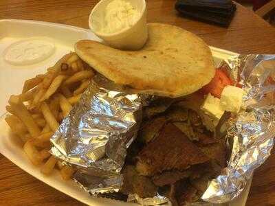 Ari's Gyros and Bbq Ribs, Huntington