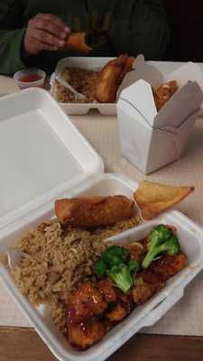 Hong Kong Express, Agawam