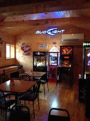 Rustic Pines Pub, Minocqua