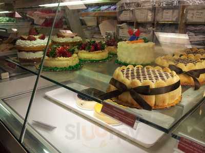 Charlie's Pastry Shop, Celina