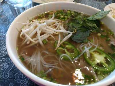 Le’s Pho