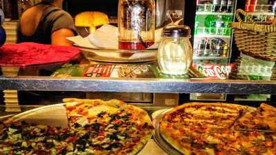 Maplewood Pizzeria And Family Restaurant