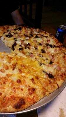 Sugar Pine Pizza