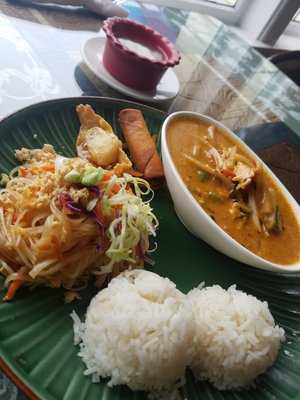 Phra Khun Thai Bistro, Des Moines