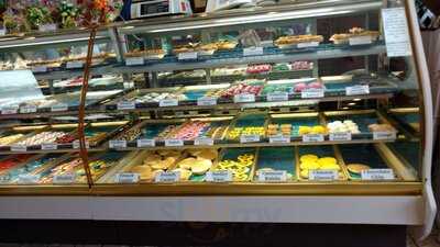 Wildewood Pastry Shop, California