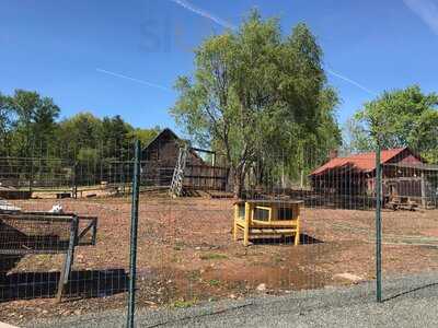 Bloom Hill Farm, Bloomfield