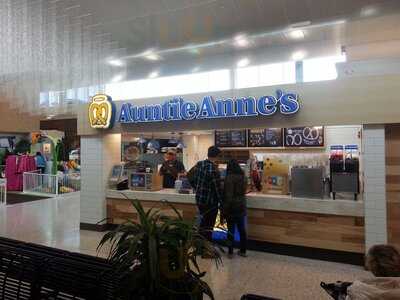 Auntie Anne's, Harwood Heights