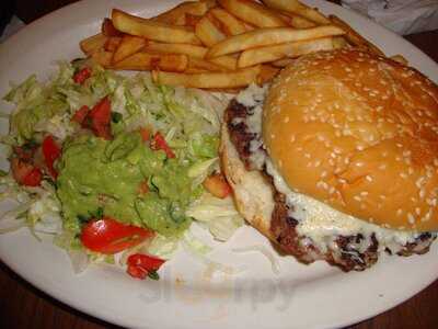 El Jalisco Mexican Grill & Bar