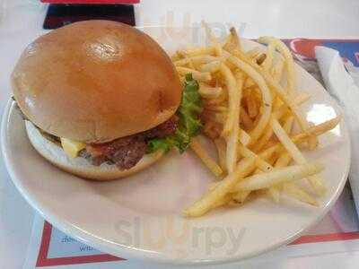 Steak 'n Shake, New Castle