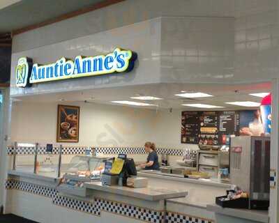 Auntie Anne's, Saint Clairsville