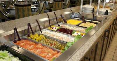 The Water's Edge at Lakepoint State Park Resort