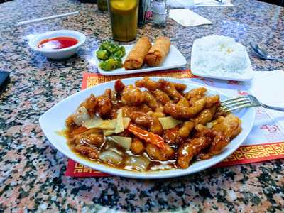 Guang-Dong Chinese Restaurant, Bernalillo