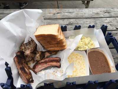 Rudy's Country Store & Bar B Q