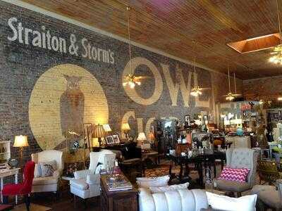 The Owl Wine Bar & Home Goods, Elgin