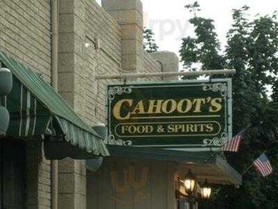 Cahoots Food & Spirits