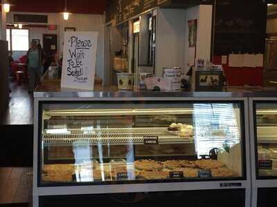 Urban Farmhouse Eatery & Pie Company