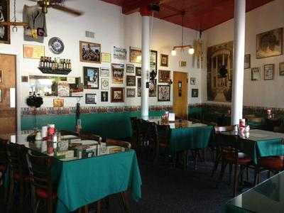 Mama Nunz's Italian Steakhouse