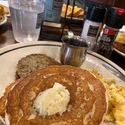 Corner Bakery Cafe