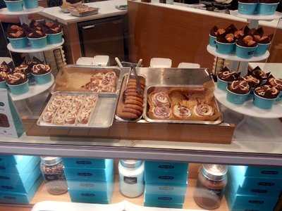 Cinnabon, West Dundee