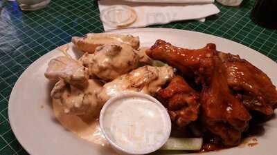 D's Wings, West Columbia