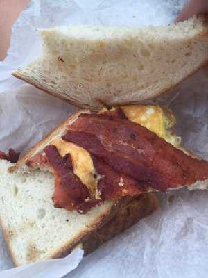 Sweet Shop Donuts Cafe, Powhatan