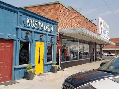 Nostalgia Coffee & Cafe