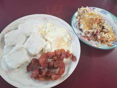 Helen's Breakfast Shop, Lewisburg