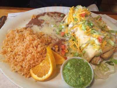 Lalo's Restaurant And Lounge
