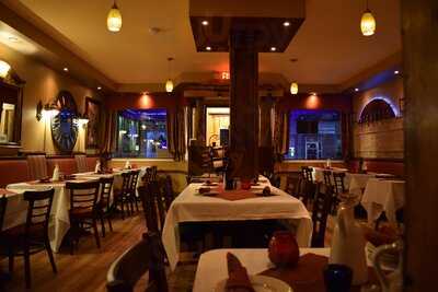 Vigneto Cafe Restaurant, Highland