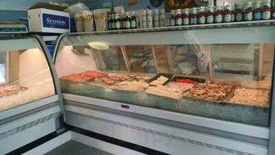 Bridgeport Seafood, Tiverton