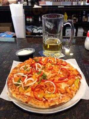 Alberto's Pub & Pizza