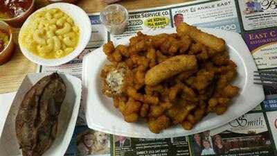 Dixie Queen Seafood Restaurant