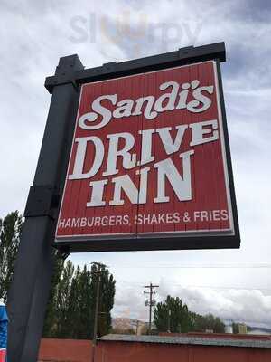 Sandis Drive Inn