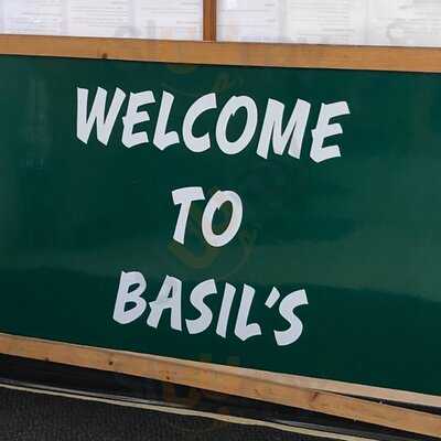 Basil's, Farmington