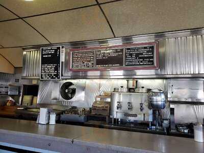 Lou's Diner, Clinton