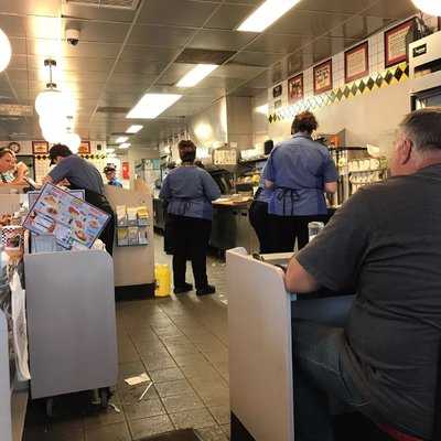 Waffle House, Robertsdale