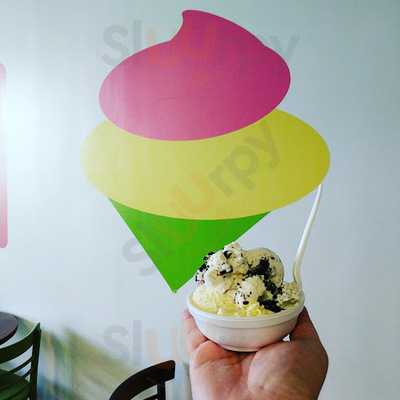 Sundae's Sweet Shop, Branchburg