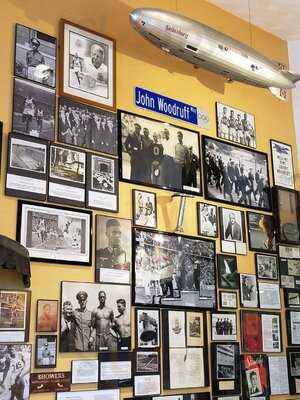 Connellsville Canteen, Connellsville