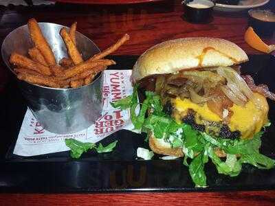 Red Robin Gourmet Burgers