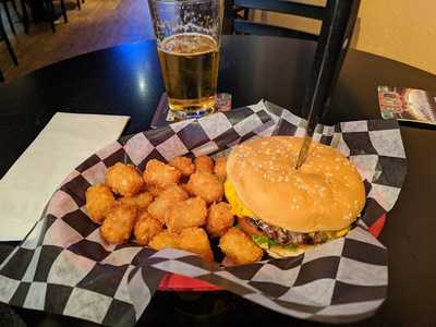 Arena Sports Bar & Grill