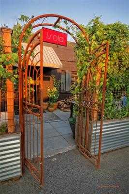 Isola, Vashon
