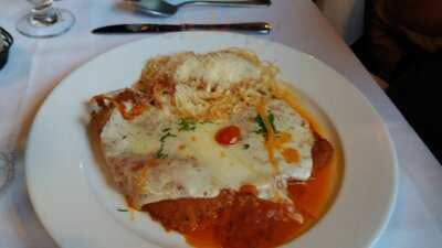 Louie's Italian Restaurant & Bar