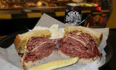 Dave's New York Deli