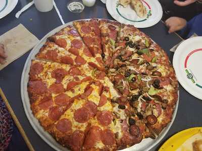 Round Table Pizza