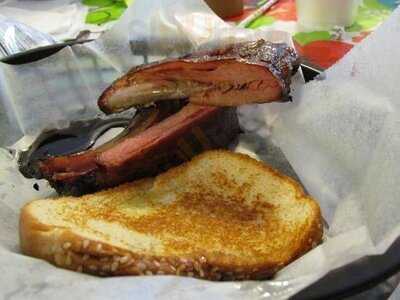 Moore's Whistling Pig Cafe