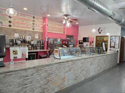 Waukee Ice Cream Shop