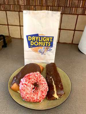 Daylight Donuts, Gardner