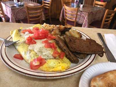 Mike's Kids Doggie Shop, Hellertown