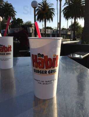 The Habit Burger Grill, Isla Vista